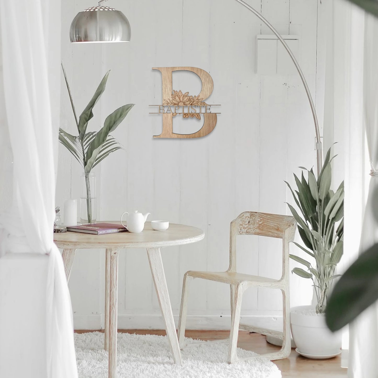 Decoration mural en situation dans le salon d'une maison de campagne