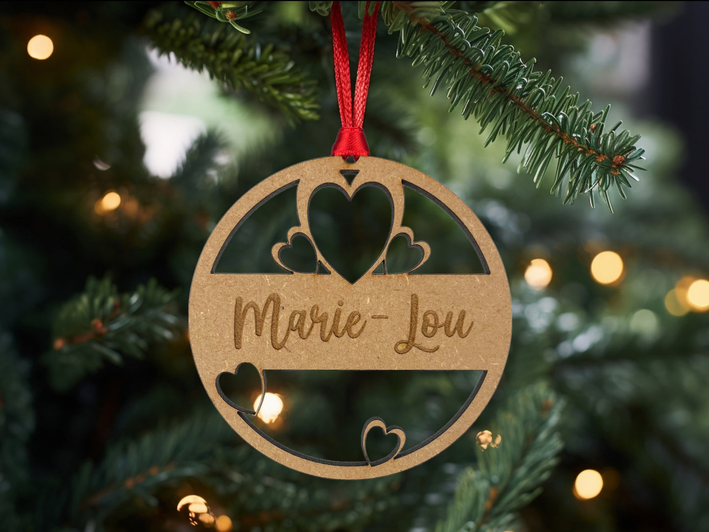 Décoration de Noël personnalisée en bois gravé avec prénom pour sapin - Houten kerstdecoratie met naam voor de boom.