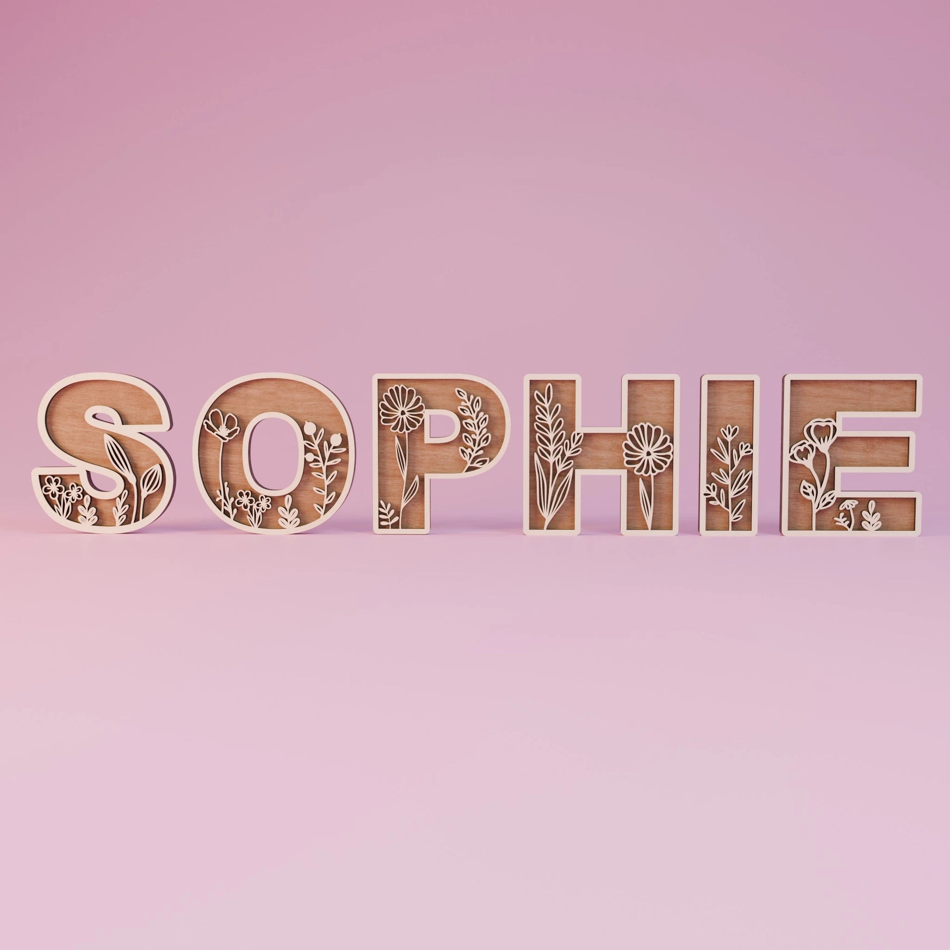 Prénom en bois personnalisé "Sophie" avec motifs floraux découpés au laser, décoration murale chambre enfant, cadeau naissance unique